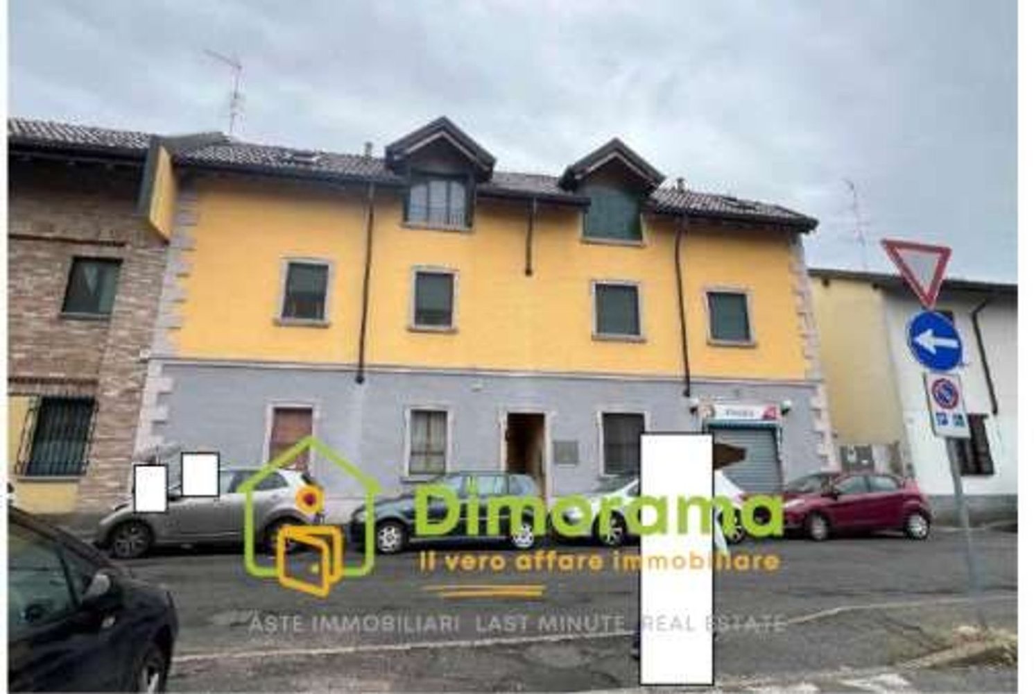 3غرفة شقة في Rho, Italy رقم 120614