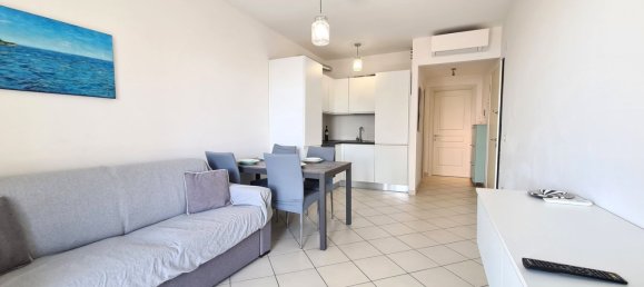 2-salle Appartement à Albenga, Italy No. 272378 6