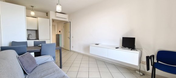 2-salle Appartement à Albenga, Italy No. 272378 5