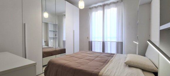 2-salle Appartement à Albenga, Italy No. 272378 7
