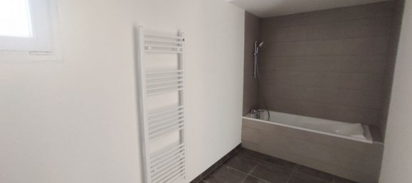 2 bedrooms Apartment in Pfastatt, France No. 82522 10