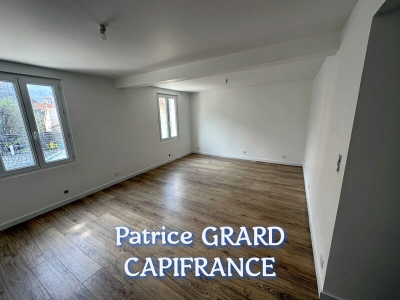 3 bedrooms Apartment in Manche, France No. 327332