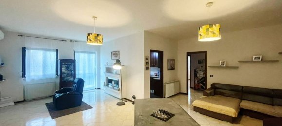 2 bedrooms Apartment in Alessandria, Italy No. 83621 3