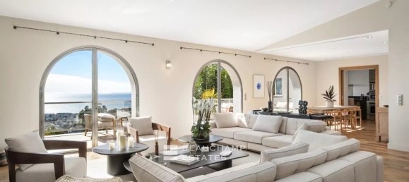 5 bedrooms Villa in Cannes, France No. 295456 2