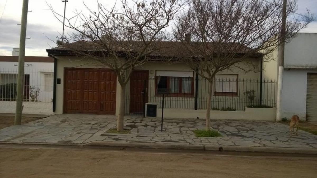 2 bedrooms House in Buenos Aires, Argentina No. 79496