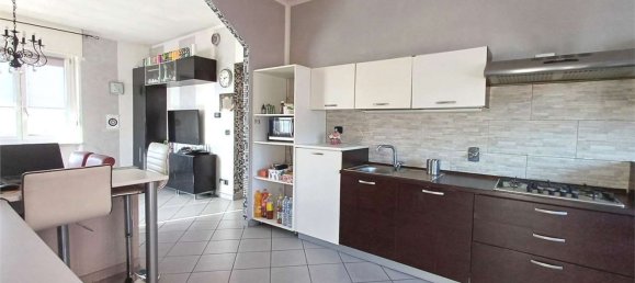 3 rooms Apartment in Cirié, Italy No. 133545 2
