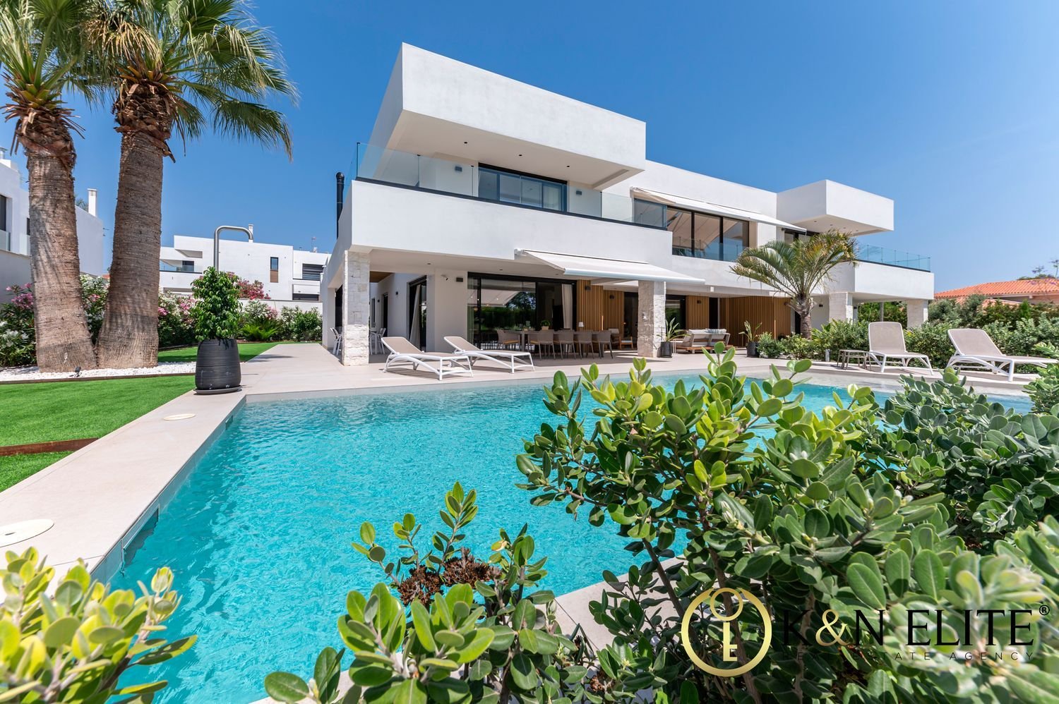 4 غرف نوم منزل في Alicante, Spain رقم 155212