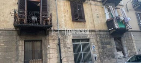 1 bedroom Apartment in Turin, Italy No. 307289 2