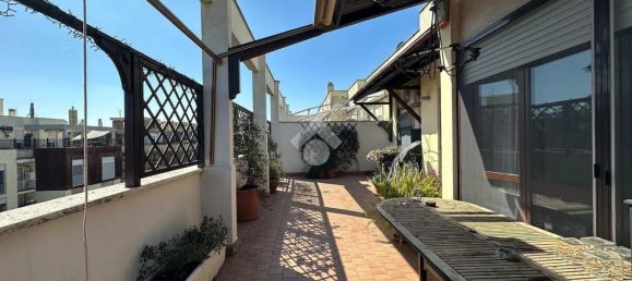 Penthouse de 4 divisões em Rome, Italy N.º 46862 21
