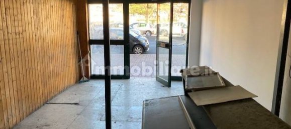 Коммерческая недвижимость с 1 комнатой в Рим, Италия № 258285 7