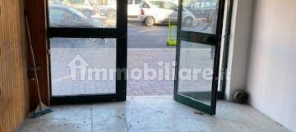 Коммерческая недвижимость с 1 комнатой в Рим, Италия № 258285 9