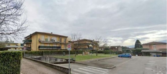 Квартира с 3 комнатами в Капаннори, Италия № 197093 11