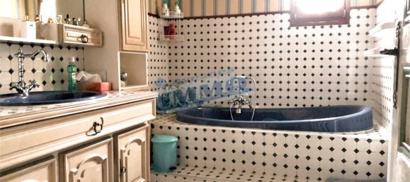 3 bedrooms House in Frevent, France No. 100116 6