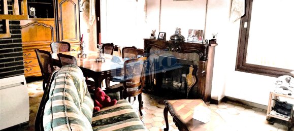 3 bedrooms House in Frevent, France No. 100116 2