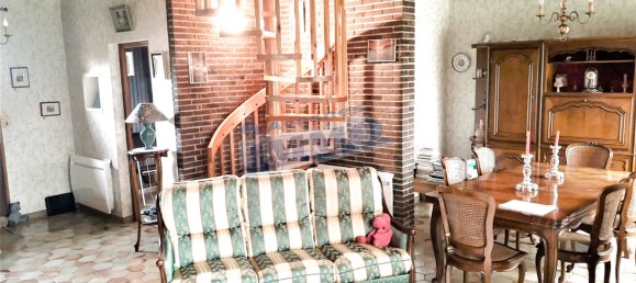 3 bedrooms House in Frevent, France No. 100116 3