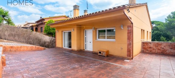 3 Schlafzimmer Haus in Barcelona, Spain, Nr. 137086 3