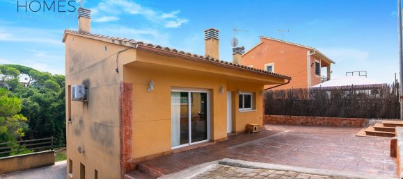 3 Schlafzimmer Haus in Barcelona, Spain, Nr. 137086 5