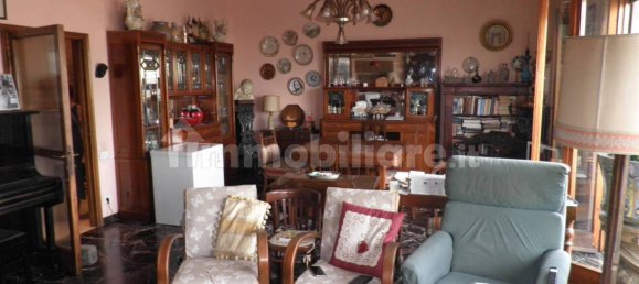 2 Schlafzimmer Wohnung in Florence, Italy, Nr. 323132 2