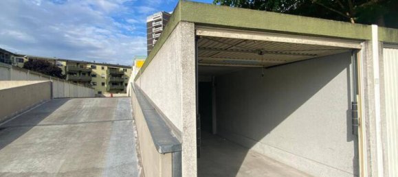  موقف سيارات في Ludwigshafen am Rhein, Germany رقم 279521 4