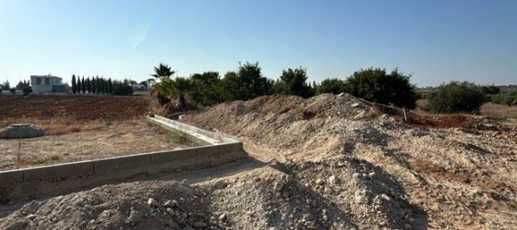 Земельный участок 581м² в Агиос Николаос, Пафос, Кипр № 26425 10