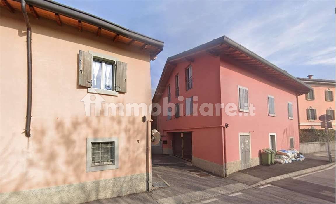 3 bedrooms Apartment in Bergamo, Italy No. 367759