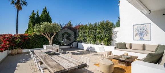 4 bedrooms Townhouse in Marbella, Spain No. 103437 3