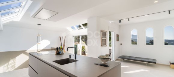 4 bedrooms Townhouse in Marbella, Spain No. 103437 8