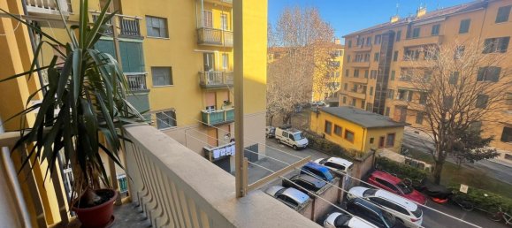 5 rooms Apartment in Bologna, Italy No. 24922 26