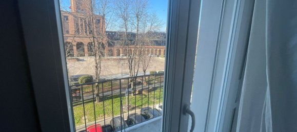 5 rooms Apartment in Bologna, Italy No. 24922 4