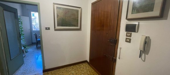 5 rooms Apartment in Bologna, Italy No. 24922 5