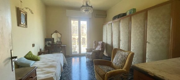 5 rooms Apartment in Bologna, Italy No. 24922 18