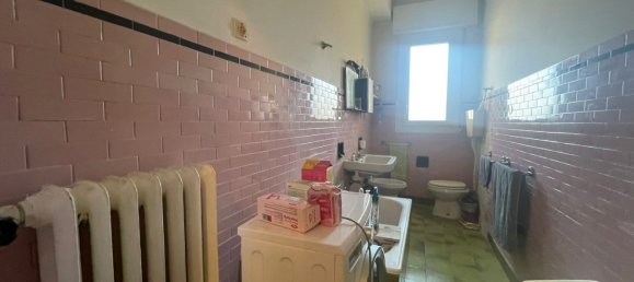 5 rooms Apartment in Bologna, Italy No. 24922 15
