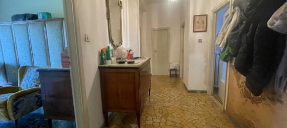 5 rooms Apartment in Bologna, Italy No. 24922 21