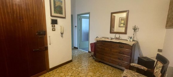 5 rooms Apartment in Bologna, Italy No. 24922 30