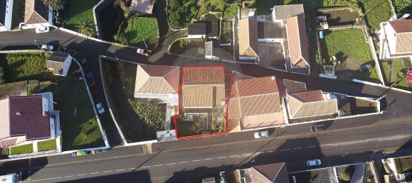 4 bedrooms House in Angra do Heroismo, Portugal No. 45084 2