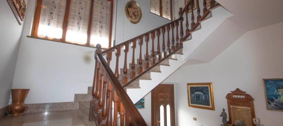 9 rooms House in Trino, Italy No. 41022 10