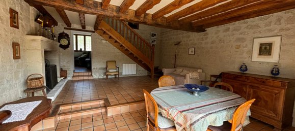 2 bedrooms House in Thizay, France No. 216601 4