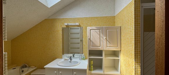 2 bedrooms House in Thizay, France No. 216601 10