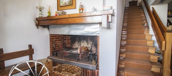 6 rooms Villa in Montemurlo, Italy No. 21813 14