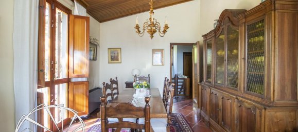 6 rooms Villa in Montemurlo, Italy No. 21813 2