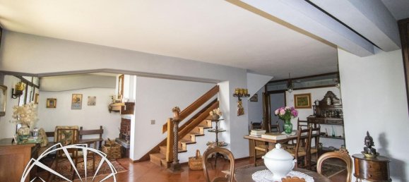 6 rooms Villa in Montemurlo, Italy No. 21813 24