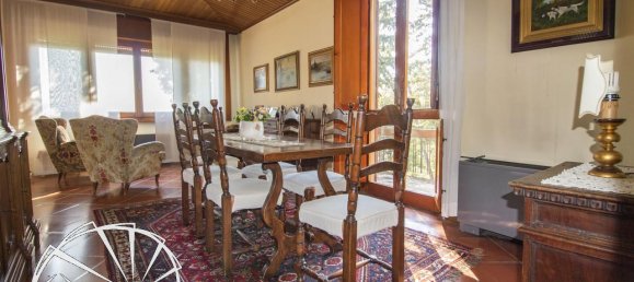 6 rooms Villa in Montemurlo, Italy No. 21813 6