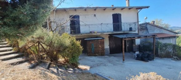 7 rooms Apartment in Gualdo Tadino, Italy No. 45875 2