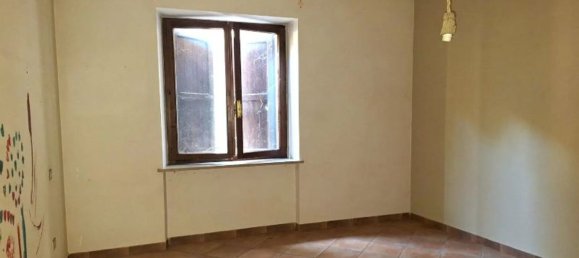 7 rooms Apartment in Gualdo Tadino, Italy No. 45875 4