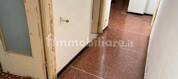 2 Schlafzimmer Wohnung in Genoa, Italy, Nr. 329868 10