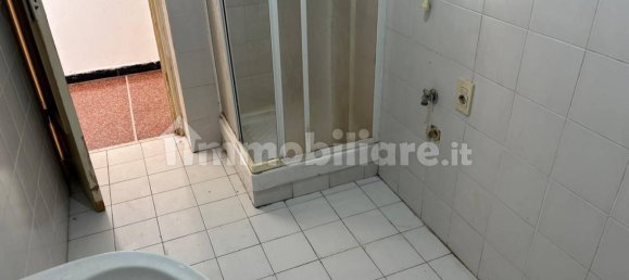 2 Schlafzimmer Wohnung in Genoa, Italy, Nr. 329868 32