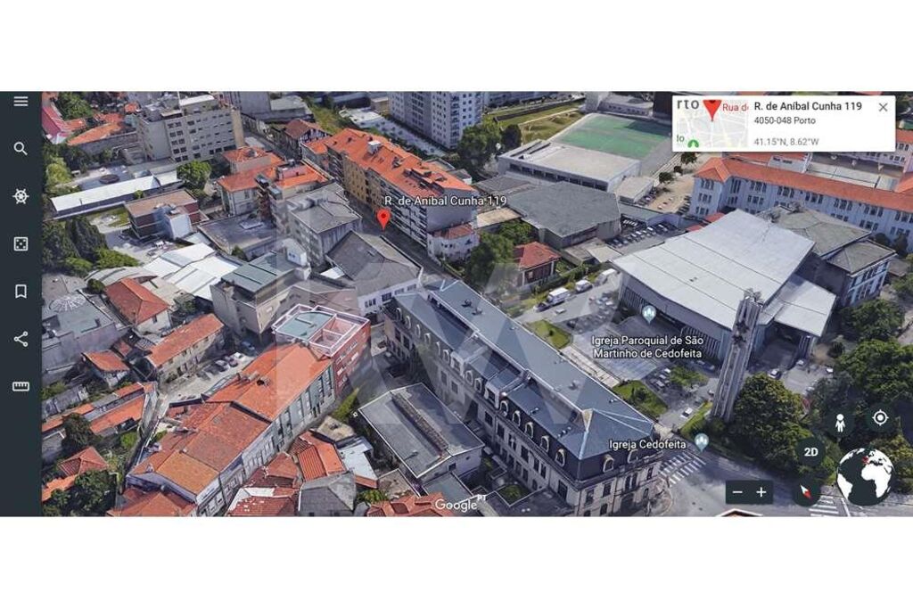 235m² Commercial property in Porto, Portugal No. 51903