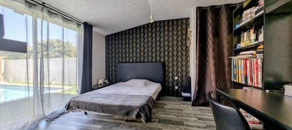 Casa de 4 dormitorios en Miramas, France No. 343671 6