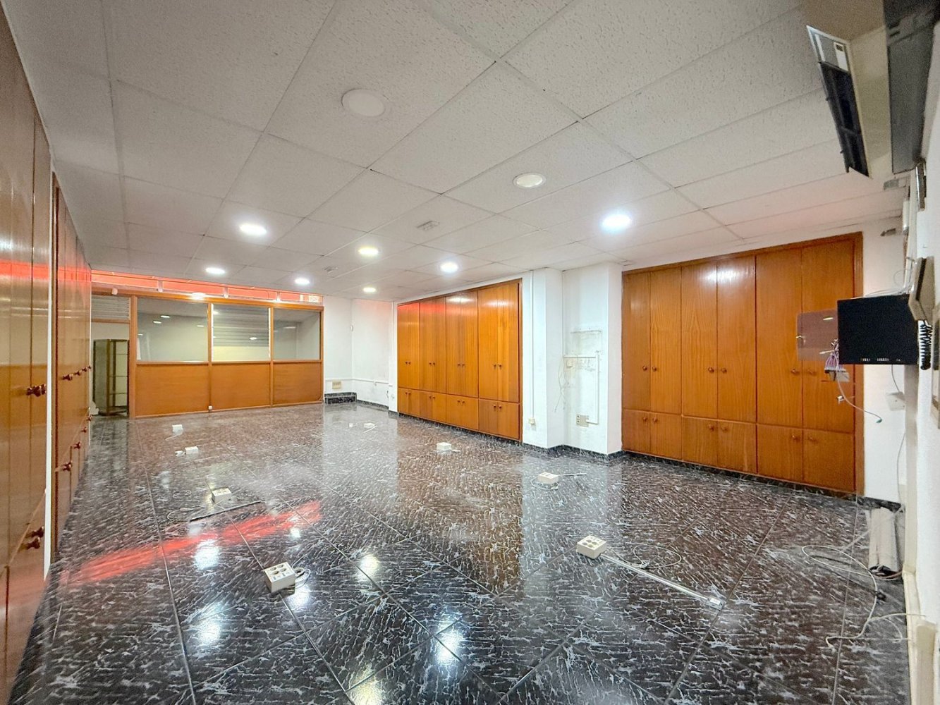 150m² Office in Santa Cruz de Tenerife, Spain No. 232939