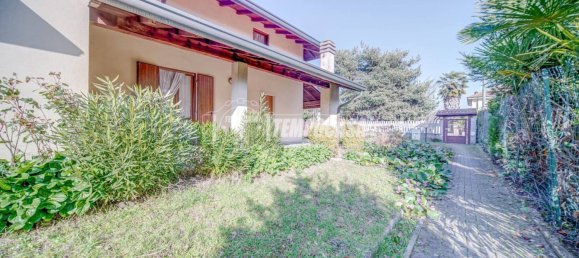 Casa de 2 dormitorios en Fagnano Olona, Italy No. 94044 40